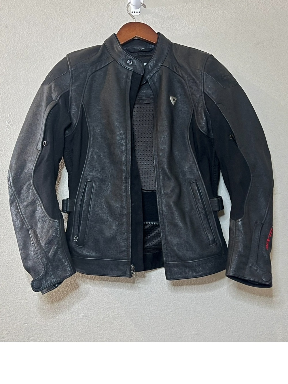 REV’IT! Leather Riding Jacket - Picture 2 of 10